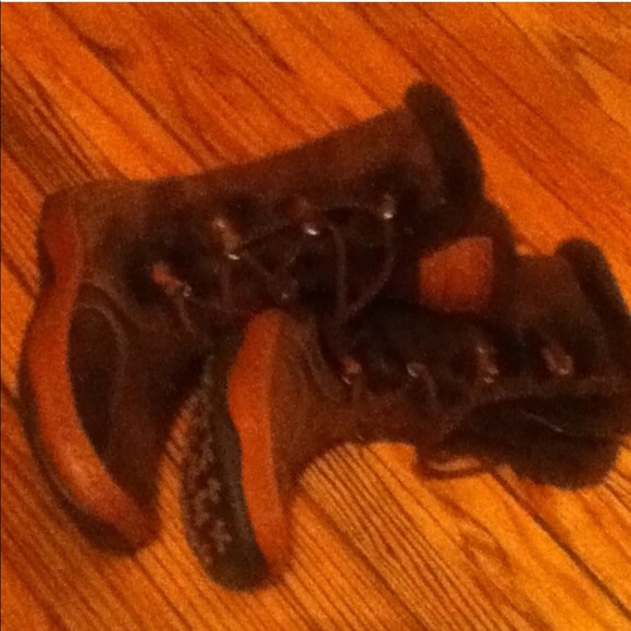 North face Boots - Picture 2 of 3